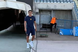 (Φώτος Kerkida) Άφιξη... ΑΕΛ