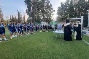 (Φώτος Kerkida) Αγιασμός... πριν την έναρξη