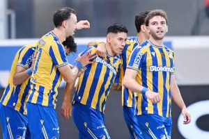 Με τέσσερις Κύπριους εφαρμόζει και ένα ακόμα κομμάτι 