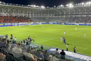 Αναγκαστική αλλαγή ο Αγγελόπουλος/Χειροκρότημα από τους Απολλωνίστες (Φώτος kerkida) 