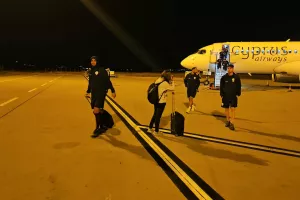 (Φώτος Kerkida) Η άφιξη της Εθνικής μας
