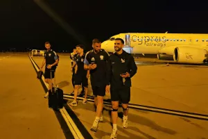 (Φώτος Kerkida) Η άφιξη της Εθνικής μας