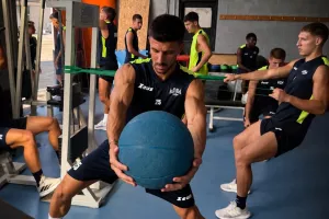 "Δύναμη, συγκέντρωση, πειθαρχία" (φώτος)
