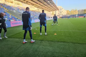 Η προπόνηση στο "Skonto Stadions" (Φώτος kerkida)