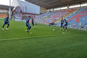 Η προπόνηση στο "Skonto Stadions" (Φώτος kerkida)