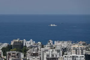Νέο βίντεο από την Κερύνεια: Επιβάτες με τα σωσίβια «παλεύουν» στη θάλασσα