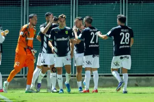 Ομόνοια 29Μ - ΑΕΚ: Στο τέλος... διπλό με Μπάγιτς και κορυφή!