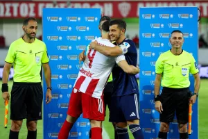 Ερυθρόλευκο το Βαρωσώτικο ντέρμπι / Πρώτη νίκη στο πρωτάθλημα (φώτος)