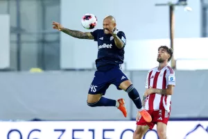 Ερυθρόλευκο το Βαρωσώτικο ντέρμπι / Πρώτη νίκη στο πρωτάθλημα (φώτος)