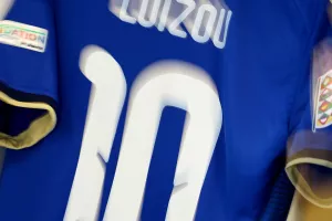 (Φώτος) Τα αποδυτήρια της Εθνικής μας
