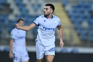 Ο Ποντικός της πήρε την... μπουκιά από το στόμα!
