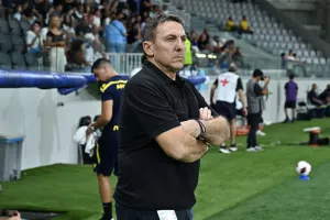 Παπαδόπουλος για αποβολή: "Του είπα να μην ξανά παίξει το ΑΠΟΕΛ..."