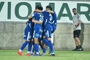 Ο Πέτροβιτς... στο τέλος της χάρισε το πρώτο τρίποντο!