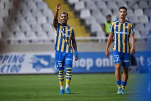 ΑΠΟΕΛ - ΑΕΛ: "Εξάστερος" και λαμπερός στο ΓΣΠ!