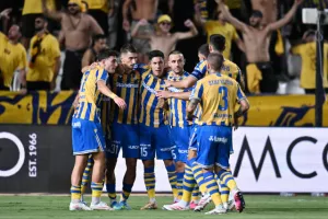 ΑΠΟΕΛ - ΑΕΛ: "Εξάστερος" και λαμπερός στο ΓΣΠ!