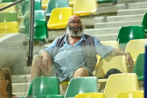 Ο Πέτροβιτς... στο τέλος της χάρισε το πρώτο τρίποντο!
