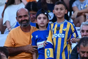 ΑΠΟΕΛ - ΑΕΛ: "Εξάστερος" και λαμπερός στο ΓΣΠ!