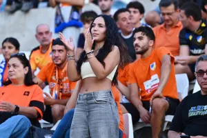 ΑΠΟΕΛ - ΑΕΛ: "Εξάστερος" και λαμπερός στο ΓΣΠ!