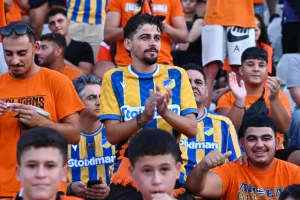 ΑΠΟΕΛ - ΑΕΛ: "Εξάστερος" και λαμπερός στο ΓΣΠ!