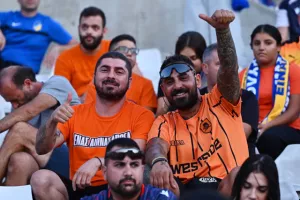ΑΠΟΕΛ - ΑΕΛ: "Εξάστερος" και λαμπερός στο ΓΣΠ!