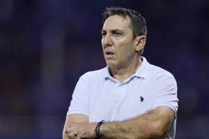 (Σχόλιο για ΑΠΟΕΛ)/"Κόουτς, το δις εξαμαρτείν ουκ ανδρός σοφού" 