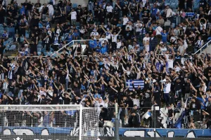 "Να τα βλέπουν μπλε…"