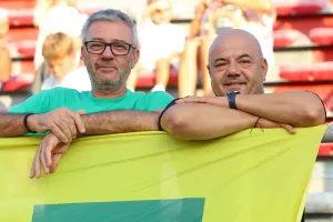 (ΦΩΤΟΡΕΠΟΡΤΑΖ) Ο κόσμος στο Νέα Σαλαμίνα-ΑΕΚ