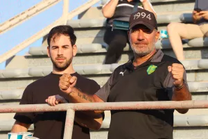(ΦΩΤΟΡΕΠΟΡΤΑΖ) Ο κόσμος στο Νέα Σαλαμίνα-ΑΕΚ