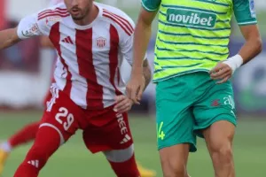 Νέα Σαλαμίνα-ΑΕΚ: Πέρασε με... τεσσάρα από το Αμμόχωστος (φώτος)