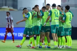Νέα Σαλαμίνα-ΑΕΚ: Πέρασε με... τεσσάρα από το Αμμόχωστος (φώτος)