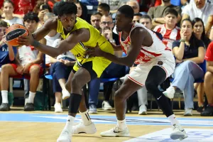 (ΦΩΤΟΣ) Έλαμψαν... Γουόρντ και Εντιάι στη δύσκολη νίκη του Ολυμπιακού επί της Μακάμπι!