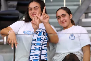 (Φώτος) Ο κόσμος στις εξέδρες 