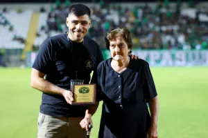 Ομόνοια 29Μ - Καρμιώτισσα: Τέσσερα γκολ, μοιρασιά και αποβολές