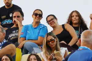 (Φώτος) Ο κόσμος στην "Αρένα"