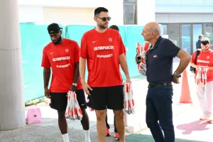 Επίσκεψη στο Παιδοογκολογικό του Μακάρειου Νοσοκομείου (Φώτος)