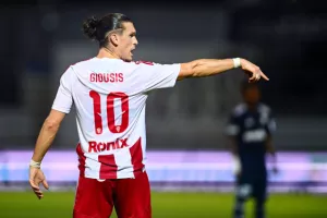 Ερυθρόλευκο το Βαρωσώτικο ντέρμπι / Πρώτη νίκη στο πρωτάθλημα (φώτος)