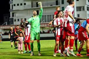 Ερυθρόλευκο το Βαρωσώτικο ντέρμπι / Πρώτη νίκη στο πρωτάθλημα (φώτος)