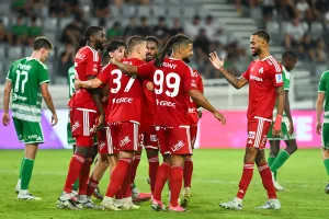 Άρης - Ομόνοια: Πρώτη νίκη για το "τριφύλλι" με τεσσάρα!