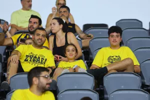 ΦΩΤΟΣ/ Ο κόσμος στο "Αλφαμέγα"