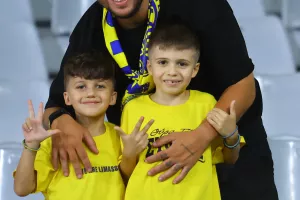 ΦΩΤΟΣ/ Ο κόσμος στο "Αλφαμέγα"