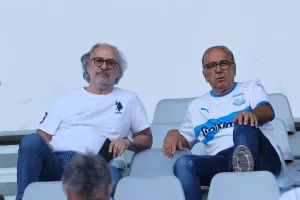 (Φώτος) Ο κόσμος στις εξέδρες 