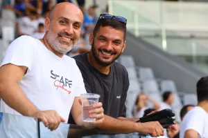(Φώτος) Ο κόσμος στις εξέδρες 