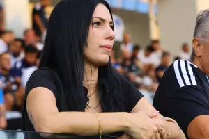 (Φώτος) Ο κόσμος στις εξέδρες 