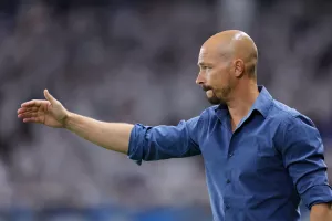 Να... μηδενίσει τα αμυντικά λάθη