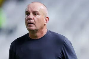 Βλέπει Πάφο και κάνει τα πλάνα του