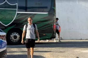 Μαυροπράσινη... άφιξη (Φώτος Kerkida) 