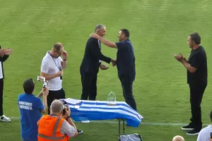 Τίμησε... την ΙΣΤΟΡΙΑ της (Φώτος)