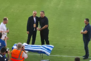 Τίμησε... την ΙΣΤΟΡΙΑ της (Φώτος)