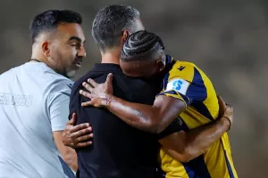 Αφιέρωση στον κόουτς!