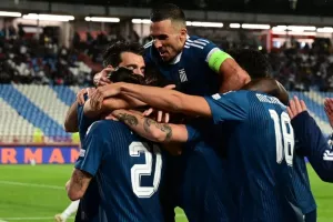Μυθικό ΔΙΠΛΟ στην Γερμανία η Ελλαδάρα!